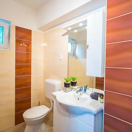 Siesta Sziget - Balaton-parti *