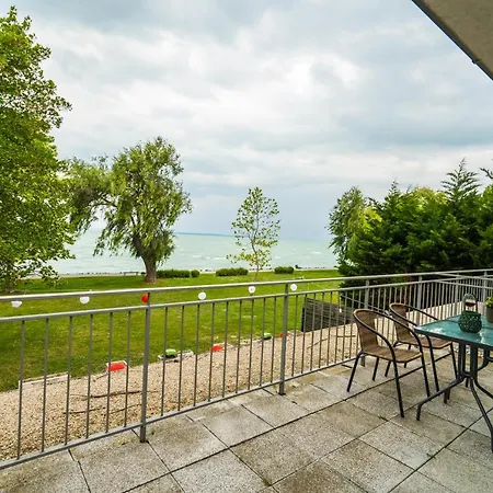 Siesta Sziget - Balaton-parti Σίοφοκ