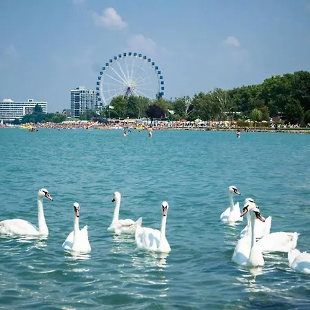 Siesta Sziget - Balaton-parti Apartment