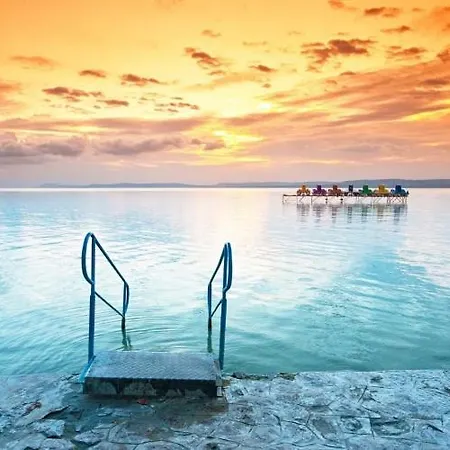 Siesta Sziget - Balaton-parti Siófok