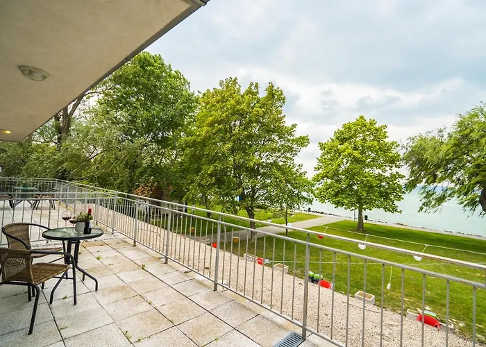 Siesta Sziget - Balaton-parti Apartmán *