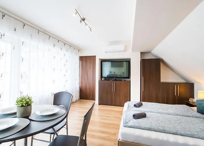 Siesta Sziget - Balaton-parti Siófok