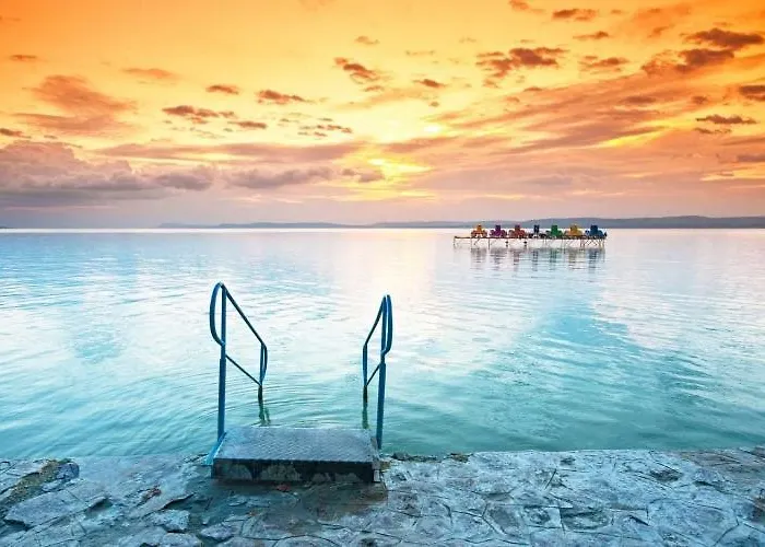 Siesta Sziget - Balaton-parti Siófok